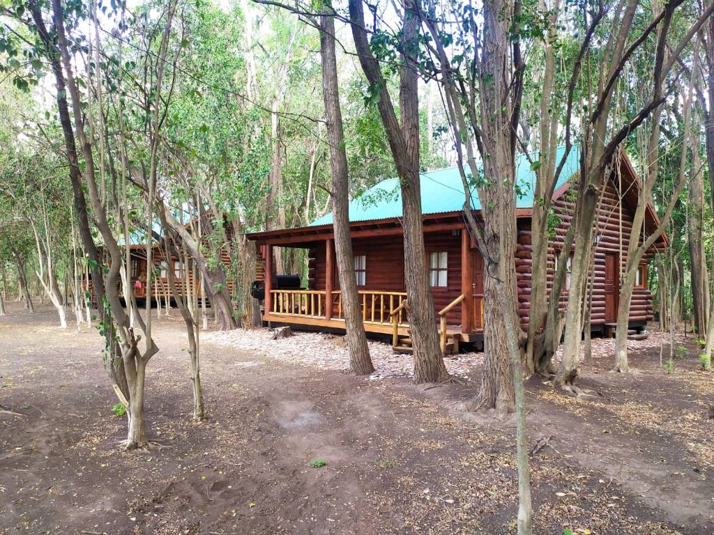 CABAÑAS LAS ACACIAS