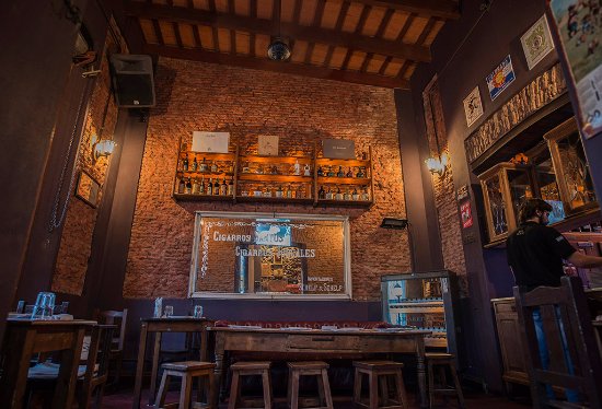 BAR LAURINO